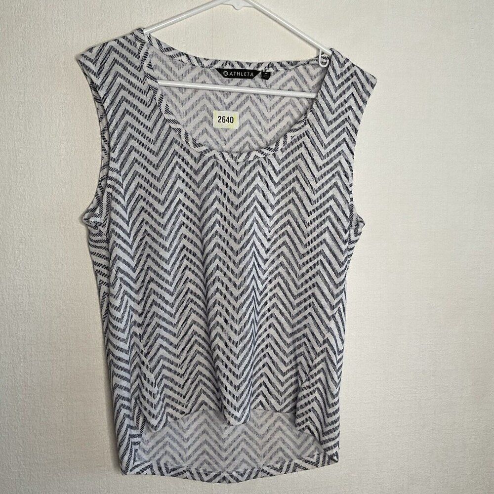 Athleta Breezy Women's White/Navy Chevron Stripe Muscle Tank Top Size M
